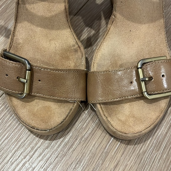 Aerosoles Tan 4” Heeled Sandals - Picture 2 of 7